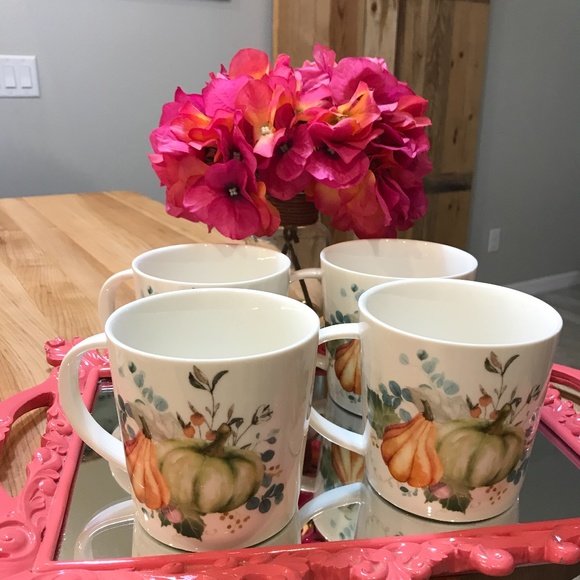 Pier 1 Other - 🐰⬇️🐥 Pier 1 Pumpkin Mugs (4)-NWT